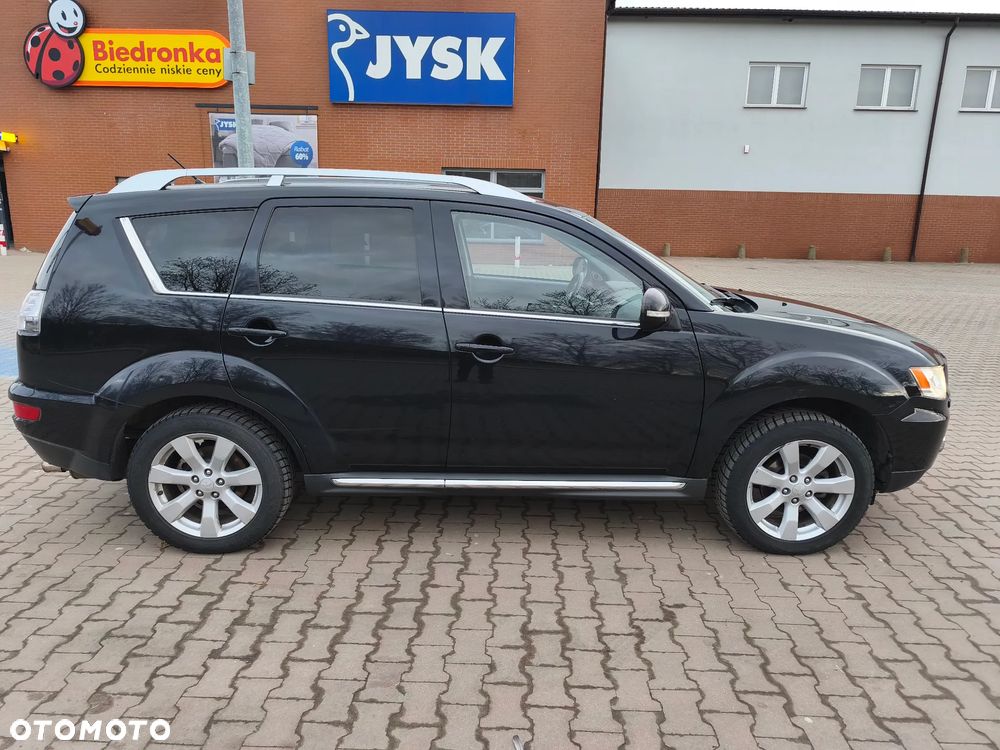 Mitsubishi Outlander 2.0 DID Intense + - 3