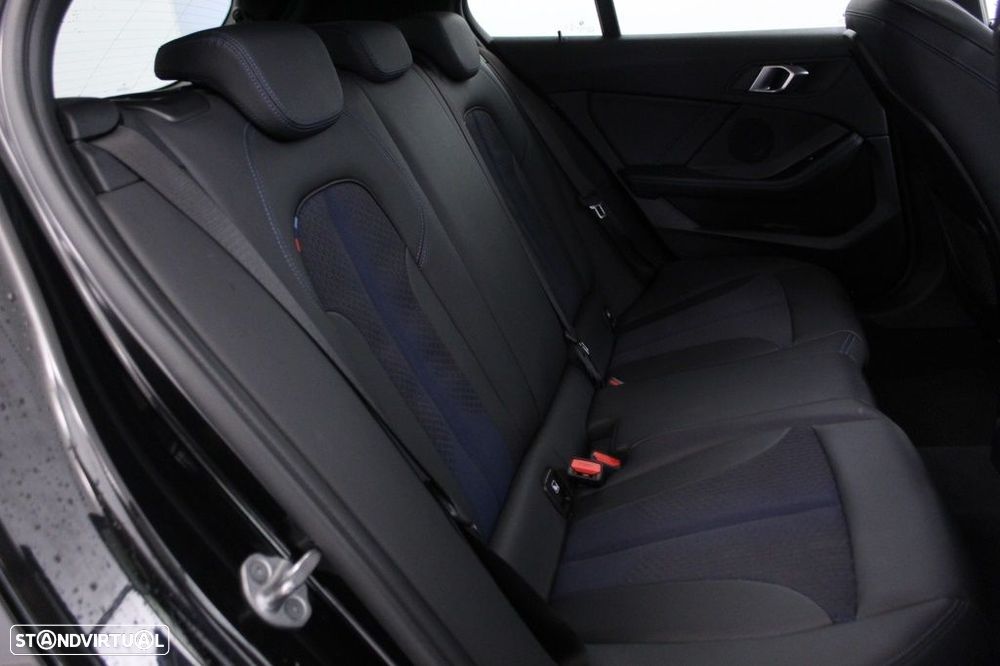 BMW 116 d Pack Desportivo M Auto - 16