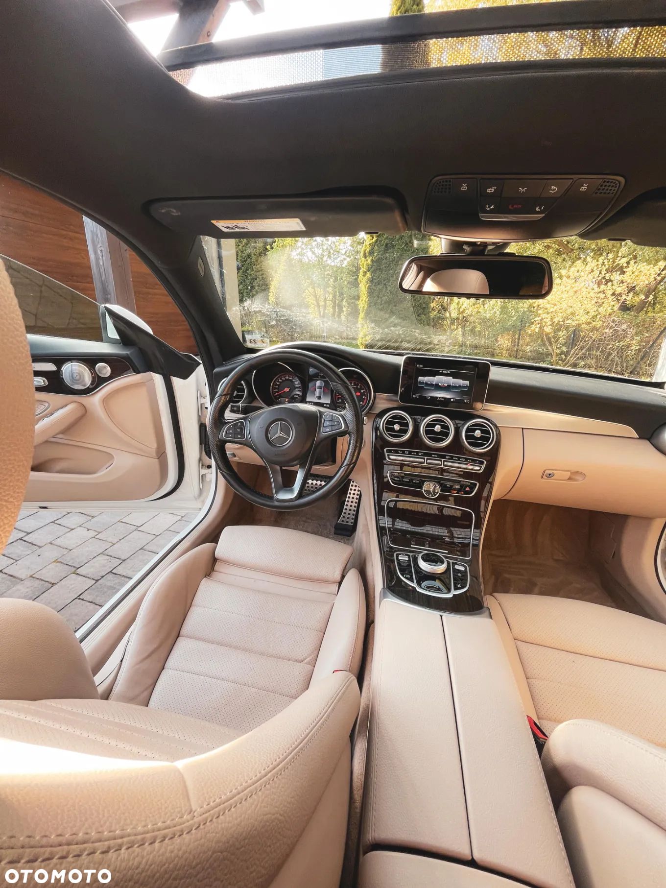 Mercedes-Benz Klasa C 300 9G-TRONIC - 1