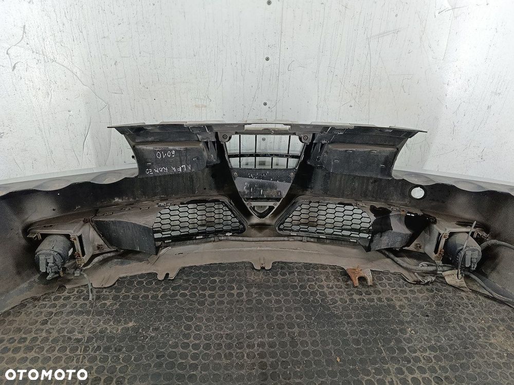 ZDERZAK PRZÓD ALFA ROMEO 159 565/A - 11