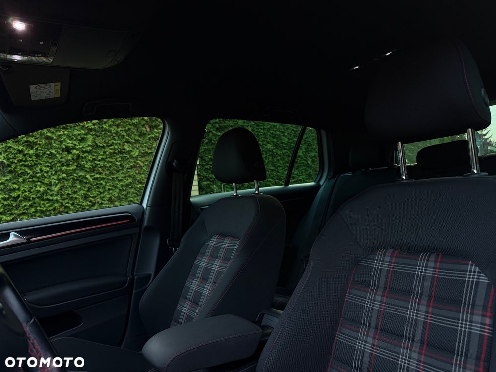 Volkswagen Golf VII 2.0 TSI BMT GTI - 18