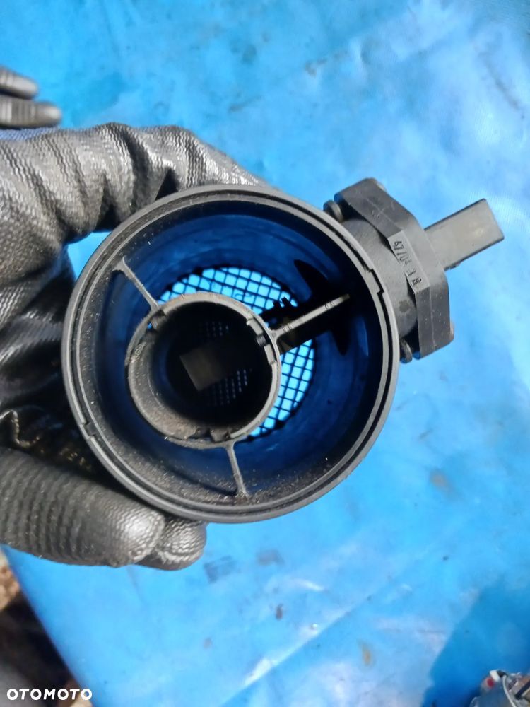 Przepływomierz masowy powietrza przepływka AUDI SEAT SKODA VW 1.9 2.0 TDI Oryginał BOSCH 0281002461 0281002531 VAG 074906461B 000VT5077  FORD 3M2112B529AA  PIERBURG 722684080 - 1