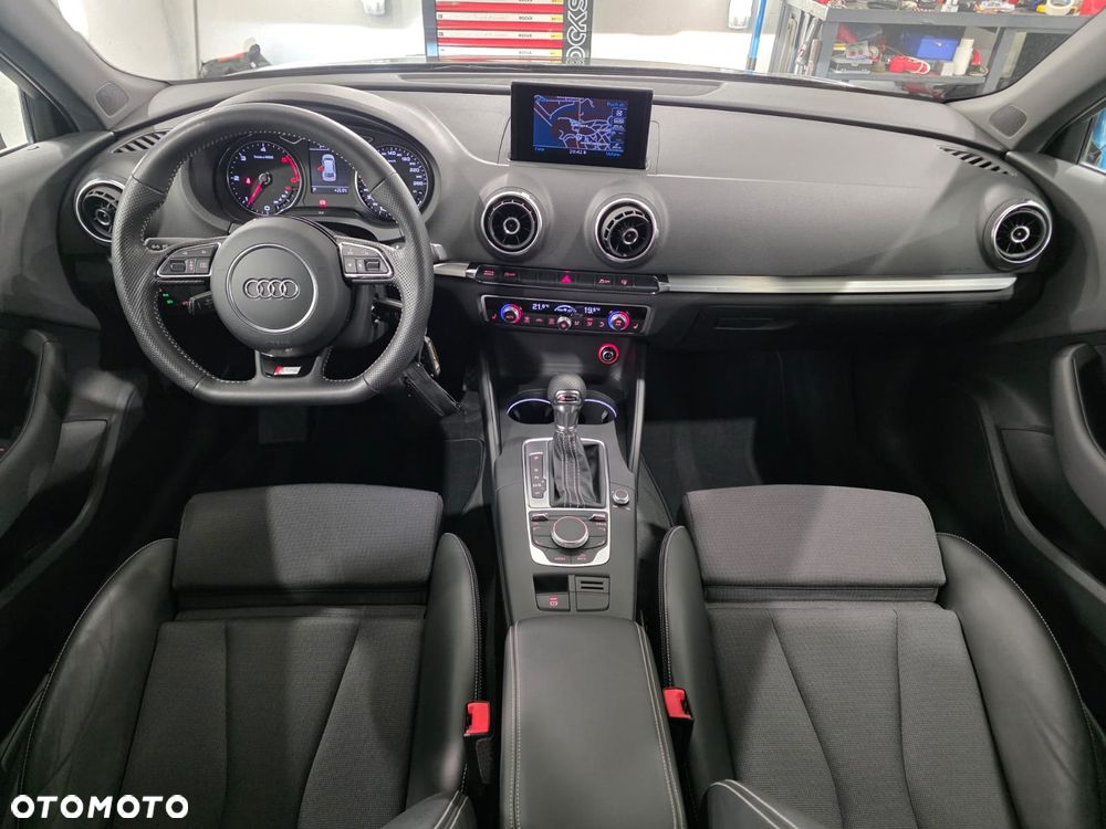 Audi A3 Sportback 2.0 TDI S tronic S line Sportpaket - 32
