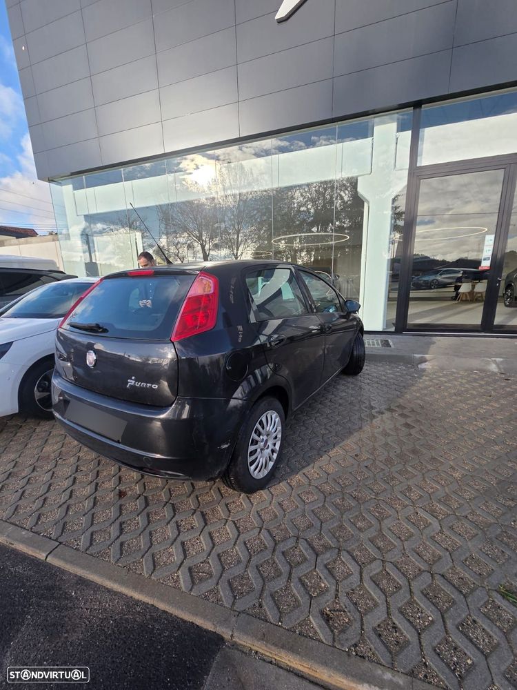 Fiat Grande Punto - 4