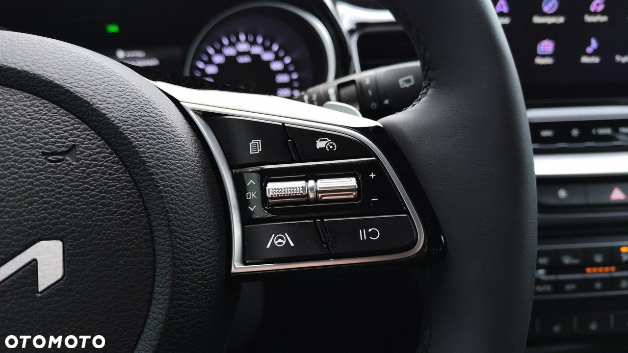 Kia Ceed - 17