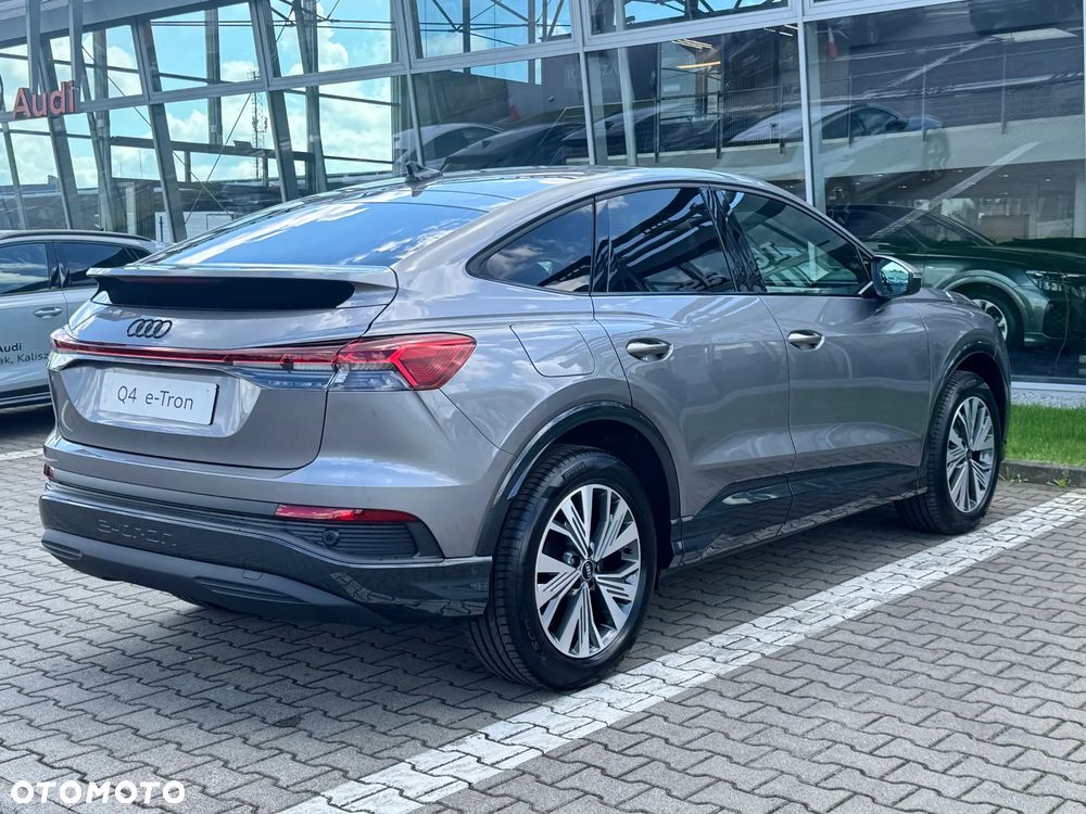 Audi Q4 e-tron 45 82kWh - 8