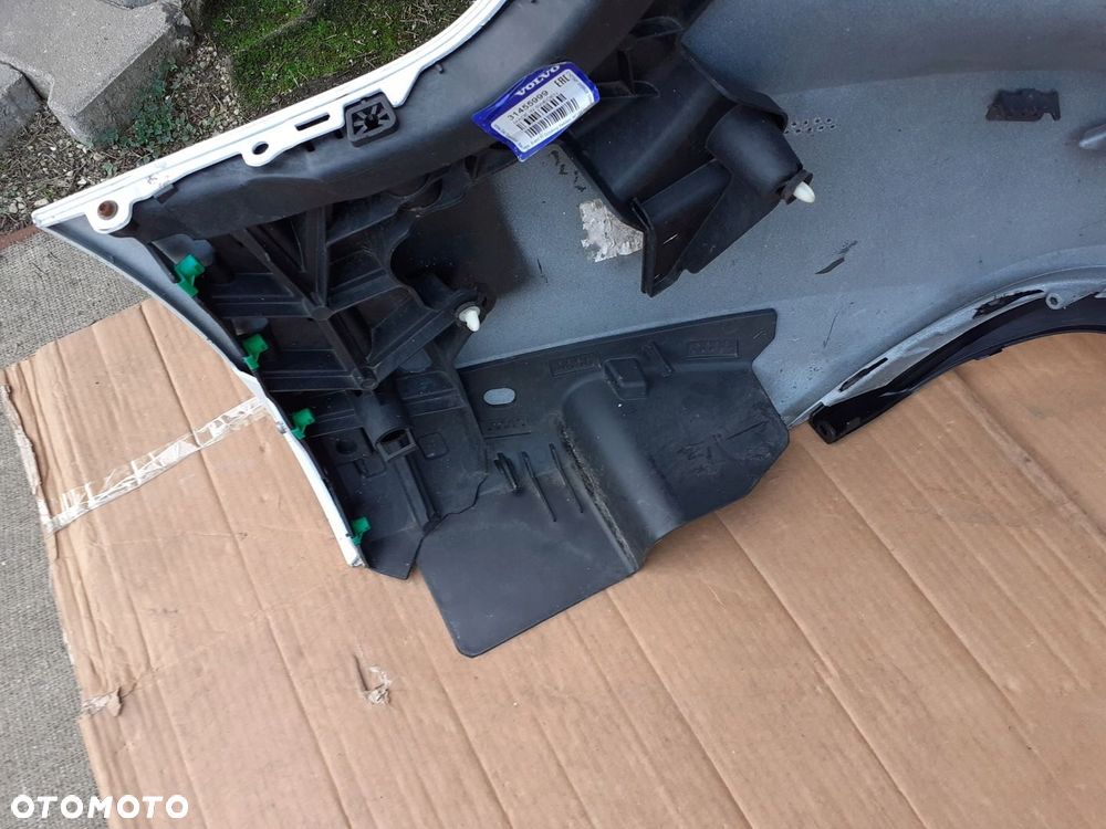 Zderzak tylny Volvo V60 S60 z dokładką 18-21 rok - 9