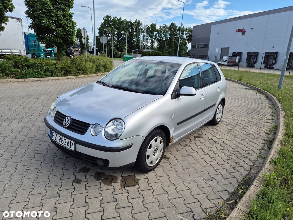 Volkswagen Polo 1.4 16V Comfortline - 1