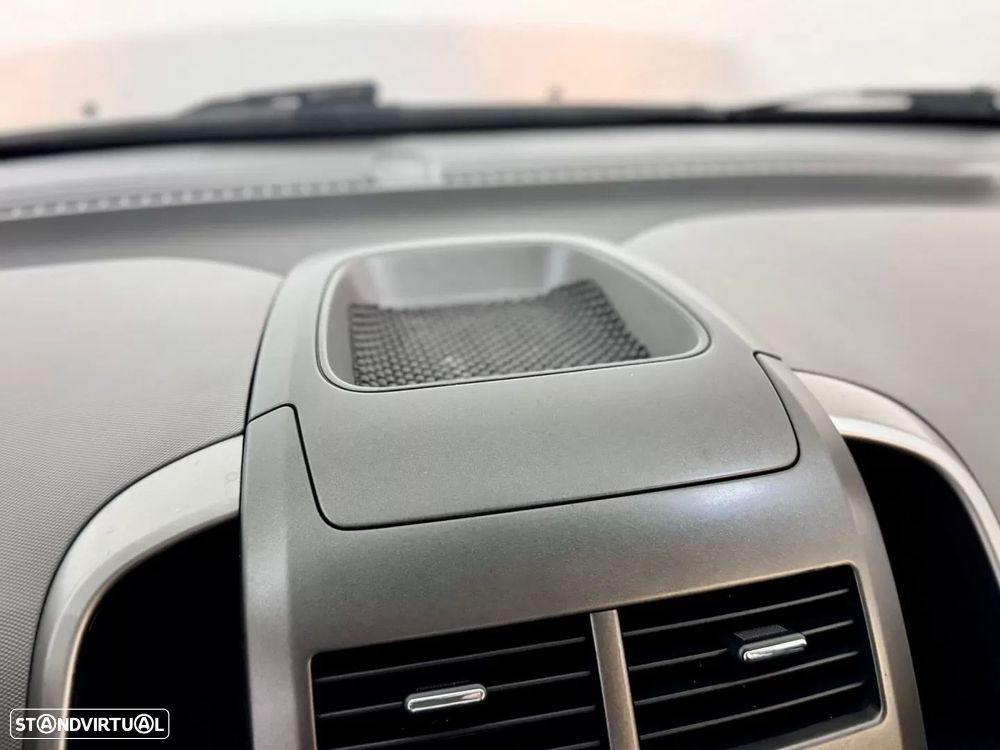 Chevrolet Aveo 1.2 LT - 29