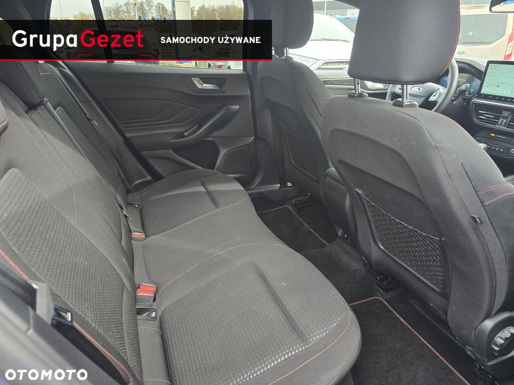 Ford Focus - 37