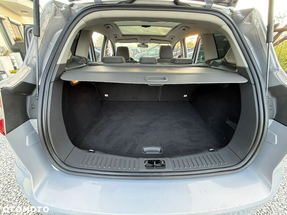 Ford Kuga 2.0 TDCi 2x4 Titanium - 28