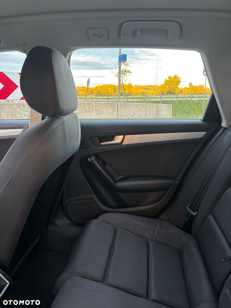 Audi A4 Avant - 13