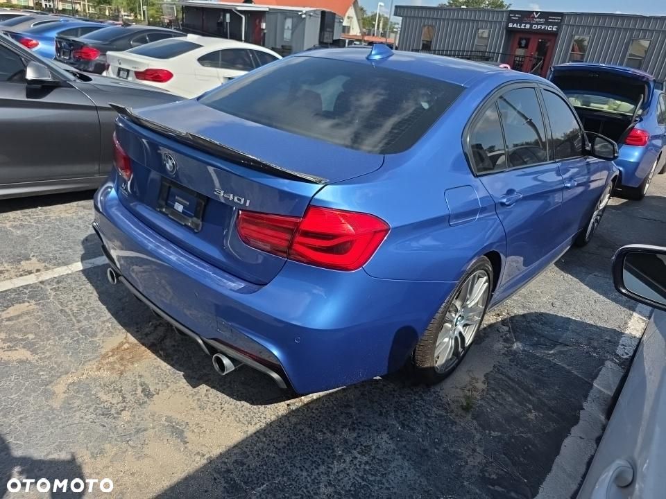 BMW Seria 3 340i M Sport - 4