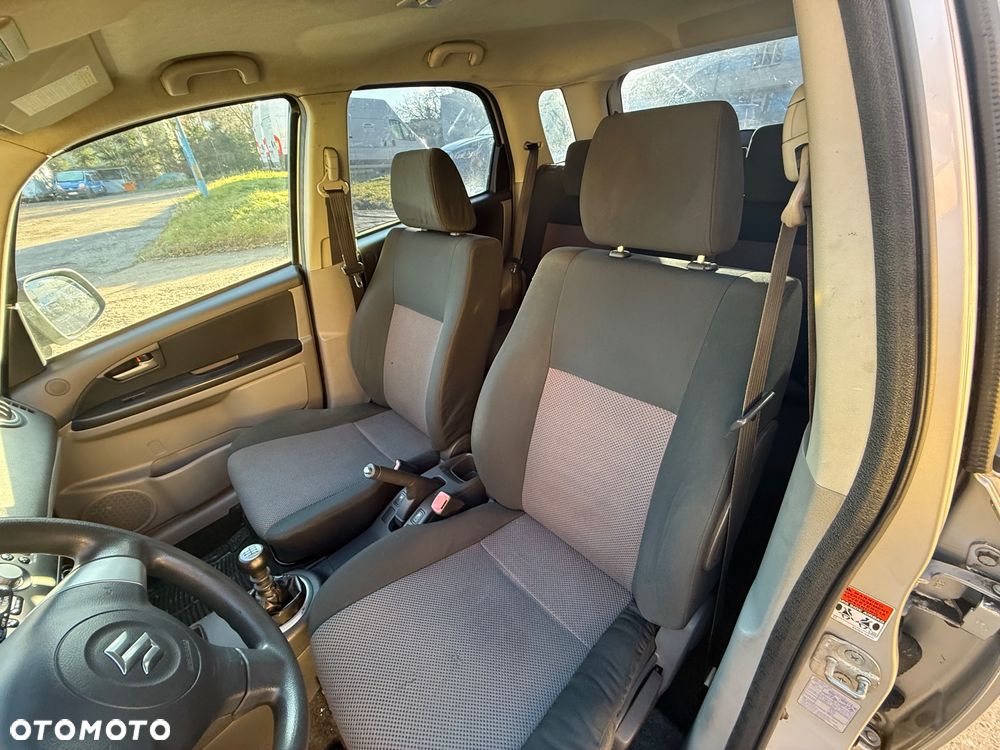 Suzuki SX4 1.9 DDiS DPF 4x2 Comfort - 13