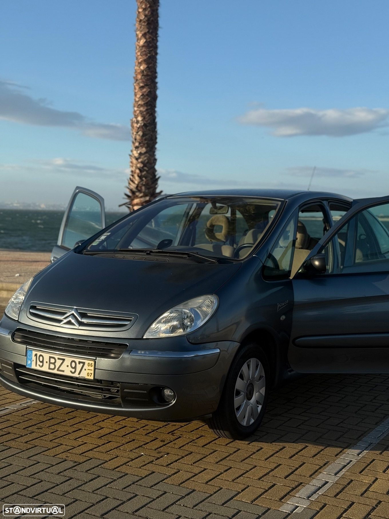 Citroën C3 Picasso ver-1-6-hdi-sx - 2