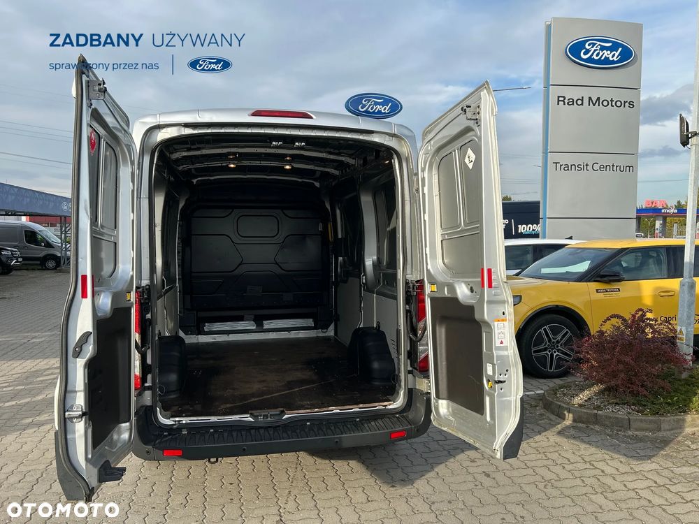 Ford Transit - 12