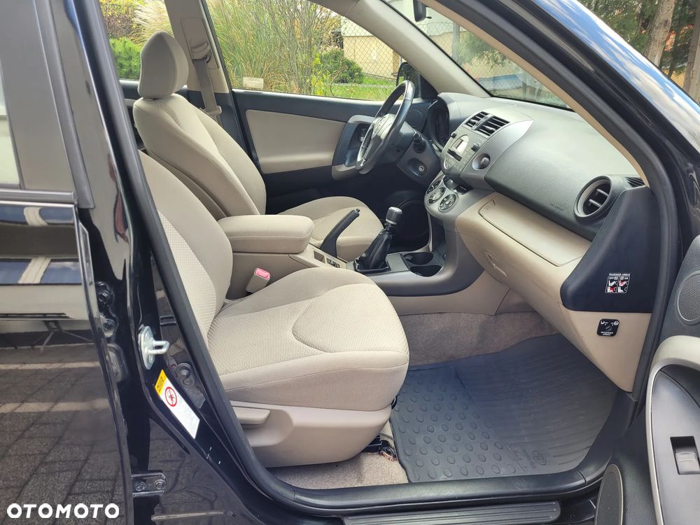 Toyota RAV4 2.2 D-4D Prestige - 7