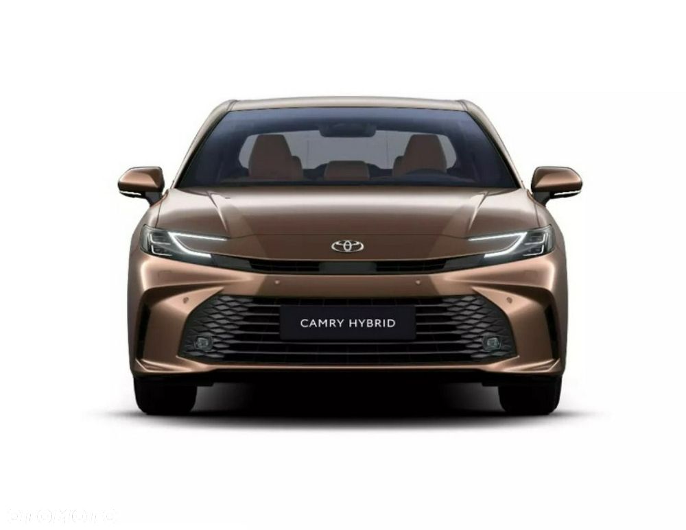 Toyota Camry - 4