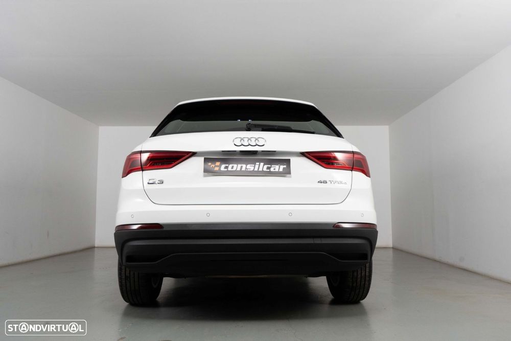 Audi Q3 45 TFSIe S tronic - 4