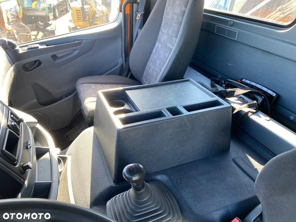 Mercedes-Benz AXOR 1833 - 12