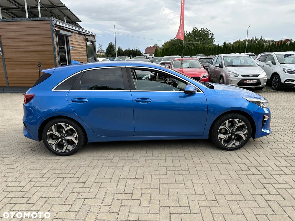 Kia Ceed - 37