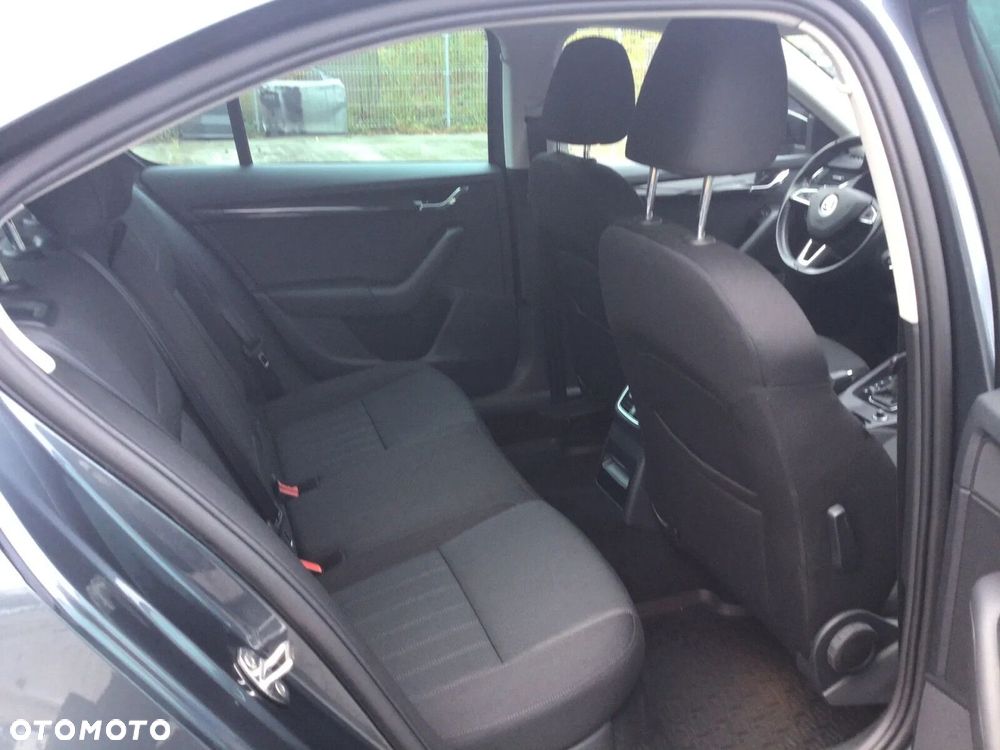 Skoda Octavia 2.0 TSI 4x4 Style DSG - 20