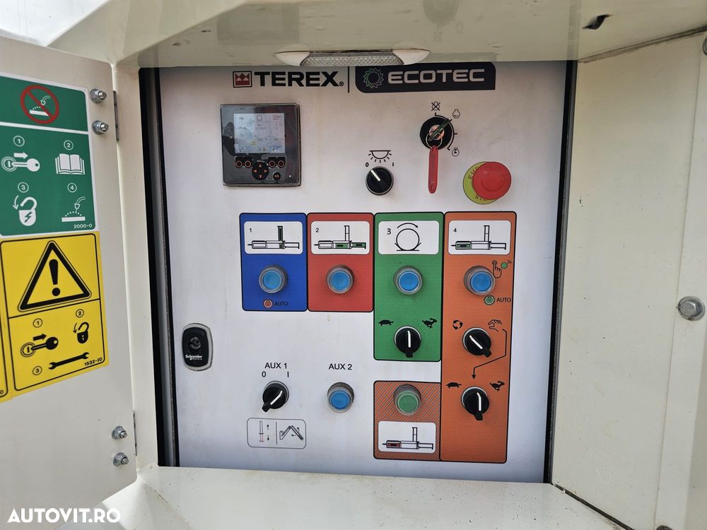 Terex CIUR mobil 6mc EX DEMO 2023, 561ore, 2 BENZI, remorca 2 axe, latime 2,49m, motor CAT 140CP, sita diametru gauri 100mm, perie, - 10