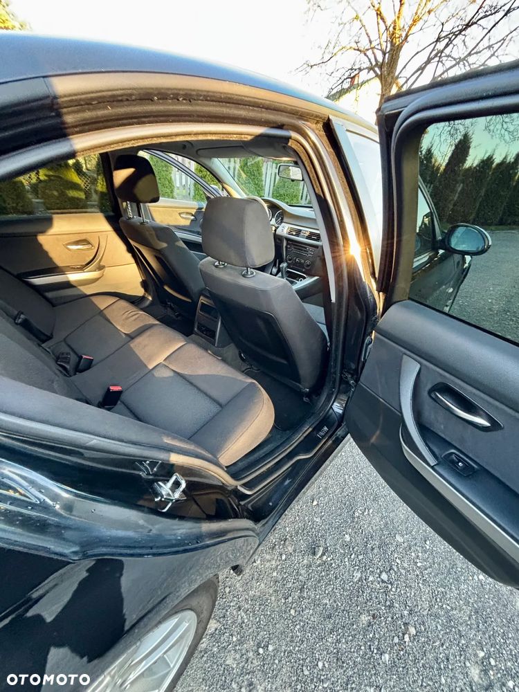 BMW Seria 3 - 15