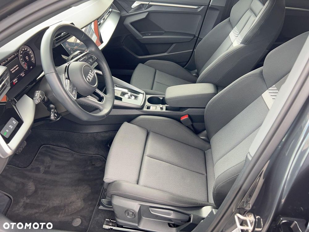 Audi A3 Sportback - 13
