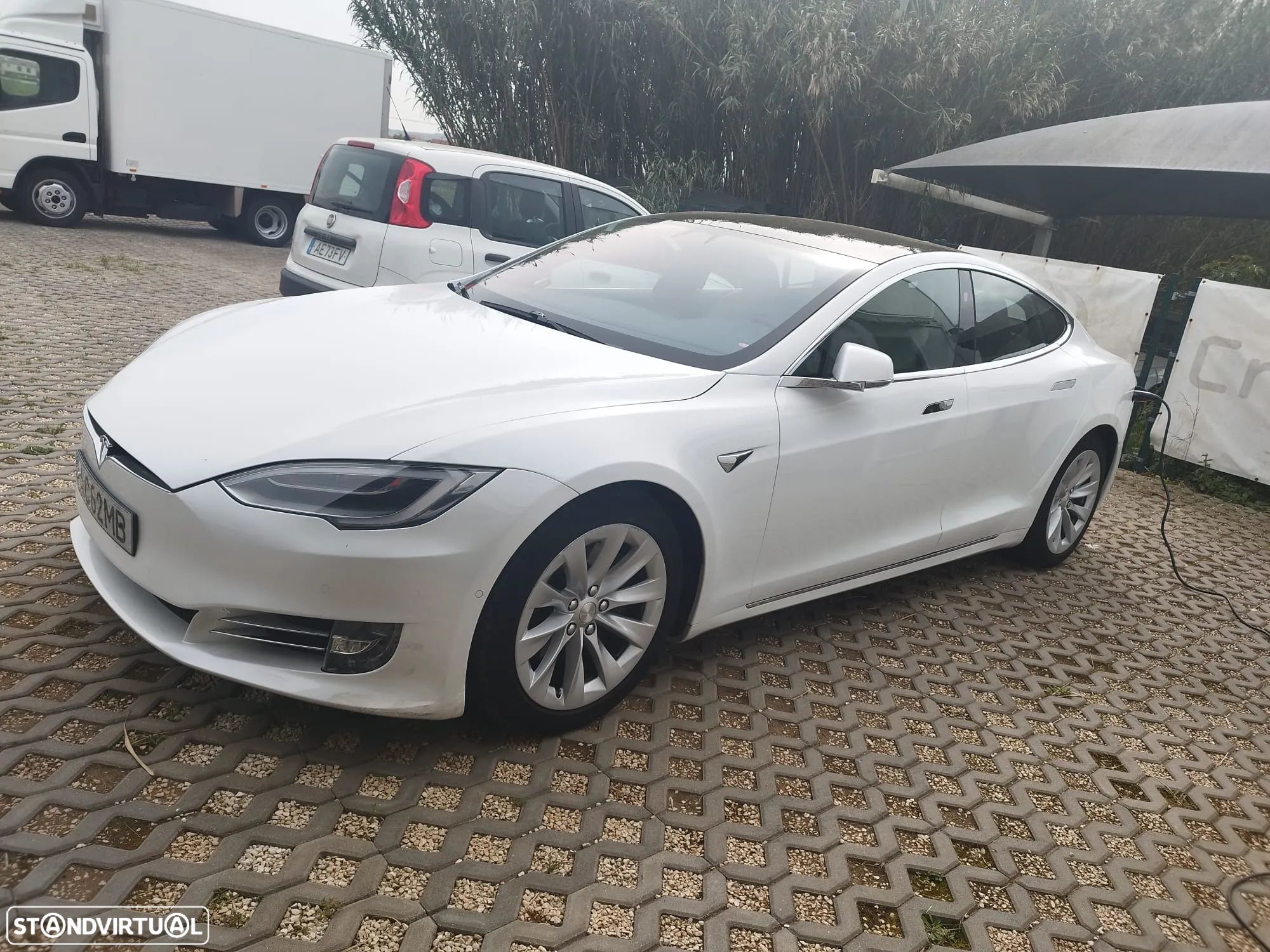 Tesla Model S 100 kWh Long Range Plus AWD - 1