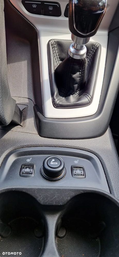 Ford Focus Turnier 1.0 EcoBoost Start-Stopp-System Champions Edition - 13