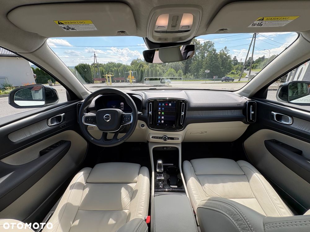 Volvo XC 40 B5 AWD Ultimate Dark - 15
