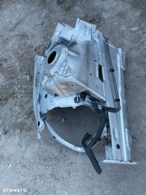 MERCEDES 221 W221 C775 ĆWIARTKA PODŁUŻNICA FARTUCH prawa - 2