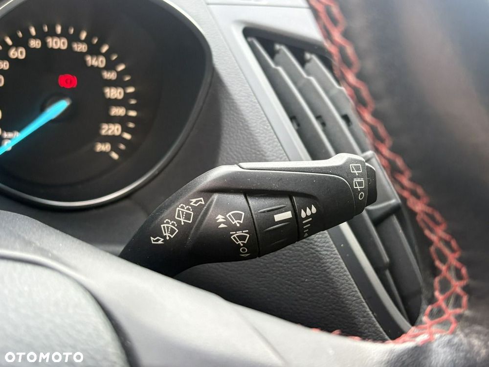 Ford Kuga - 26
