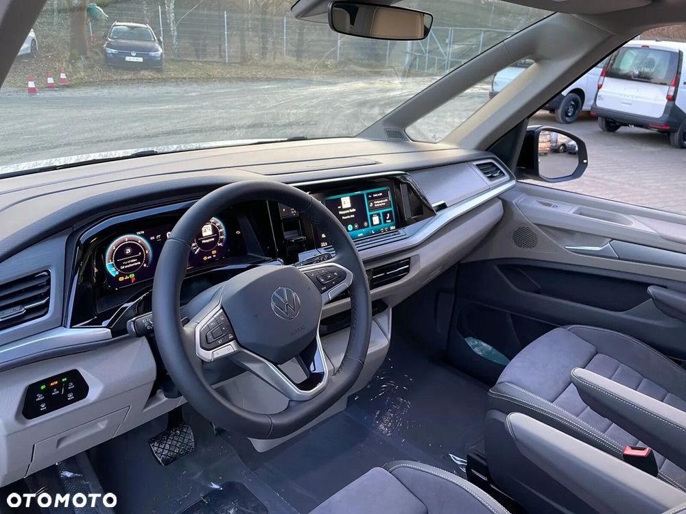 Volkswagen Multivan - 5