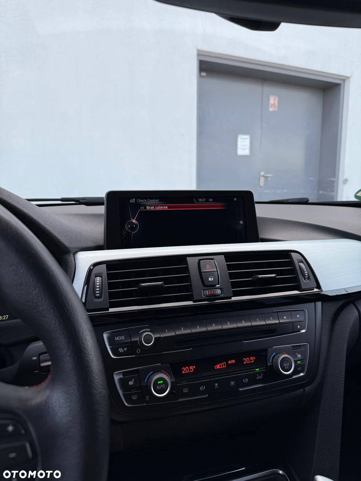 BMW Seria 3 320d Touring Efficient Dynamics Edition - 26
