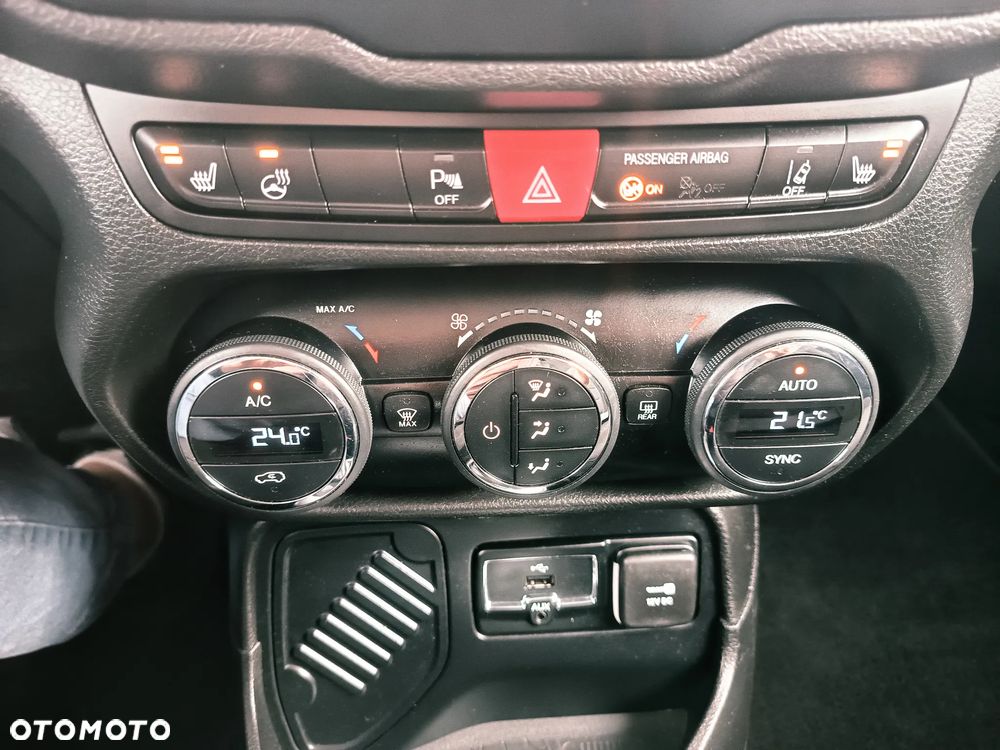 Jeep Renegade 1.4 MultiAir Limited - 21