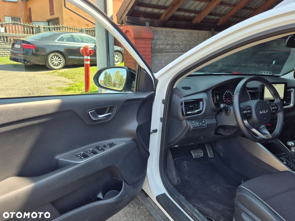 Kia Stonic 1.0 T-GDI MHEV GT Line DCT - 13