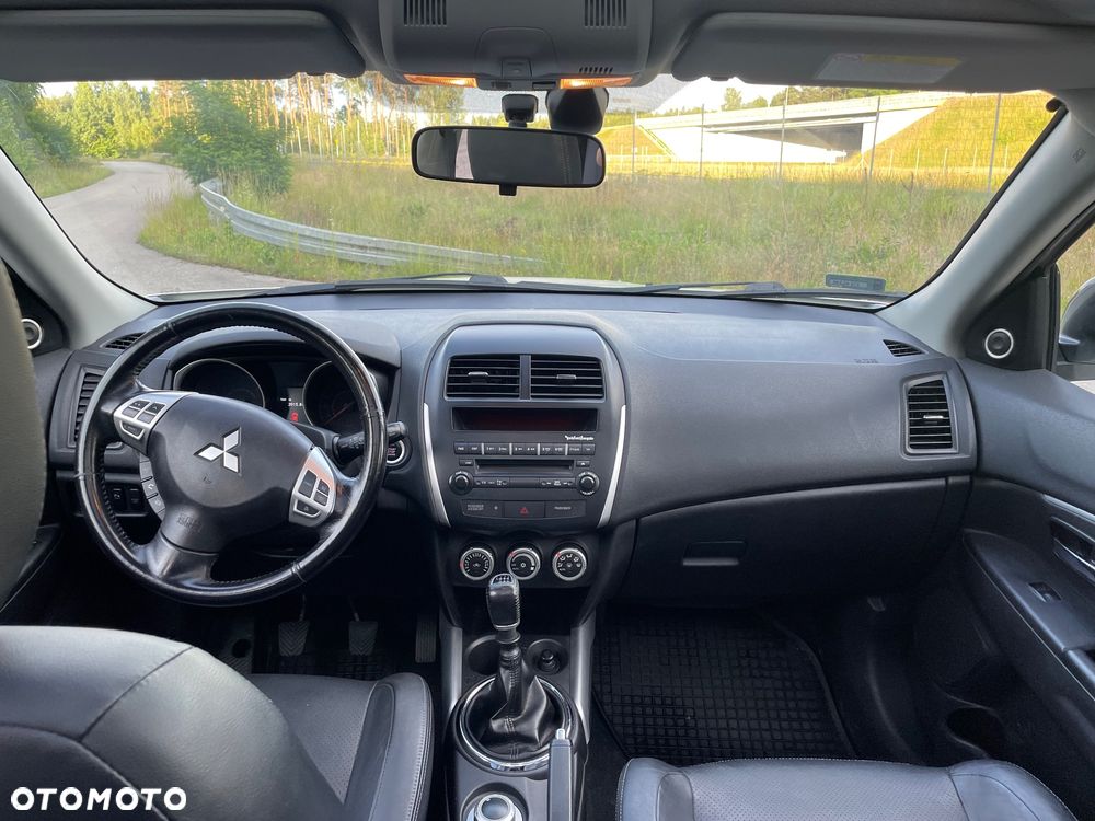 Mitsubishi ASX 1.8 DID Instyle 4WD AS&G - 9