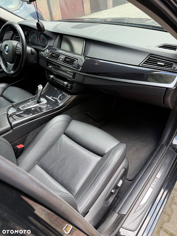 BMW Seria 5 520d - 11