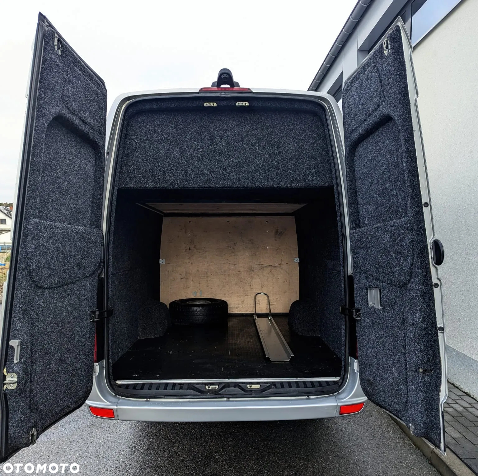 Mercedes-Benz Sprinter - 26