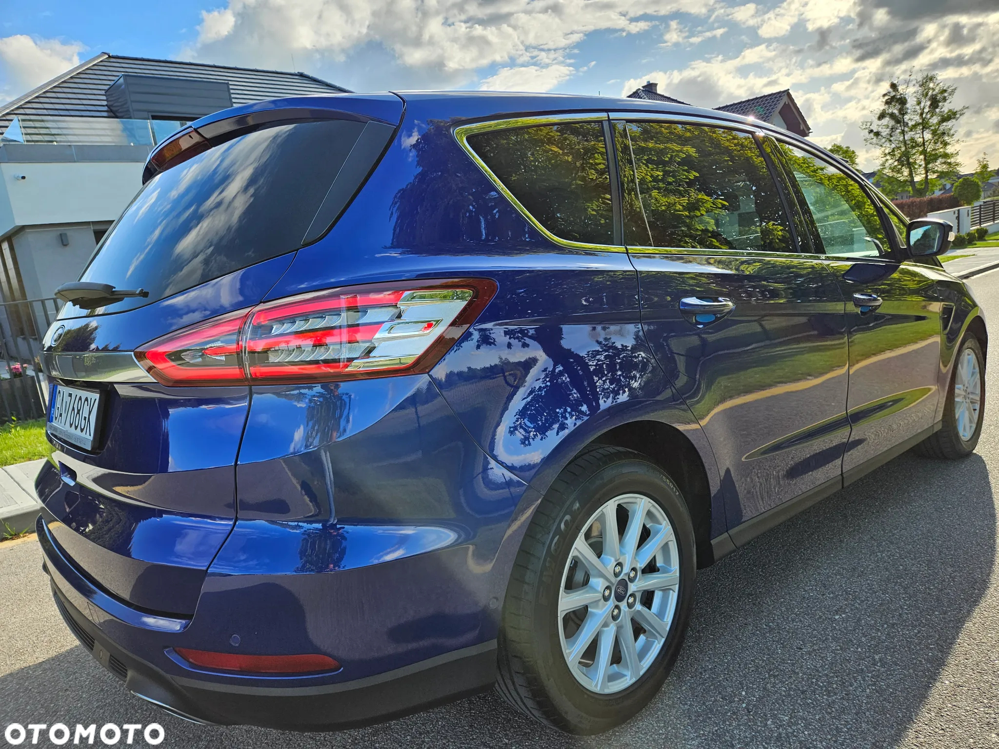 Ford S-Max 2.0 TDCi Titanium PowerShift - 8