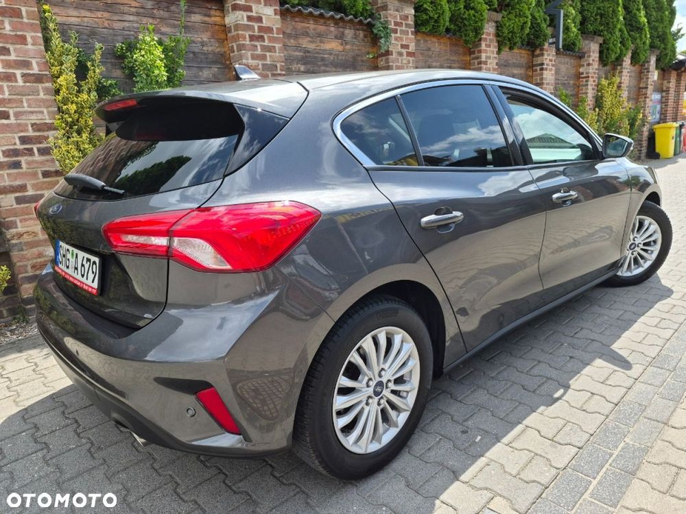 Ford Focus - 27