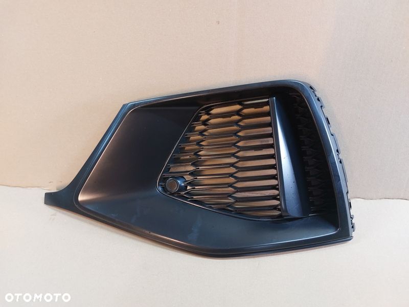 Kratka lewa zderzaka audi Q8 SQ8 S-LINE 18- PDC CZUJNIK 4M8807681A