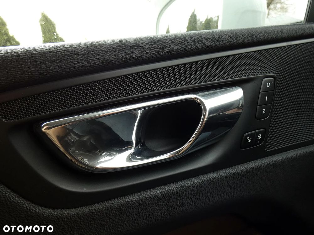 Volvo XC 60 D4 AWD Inscription - 31