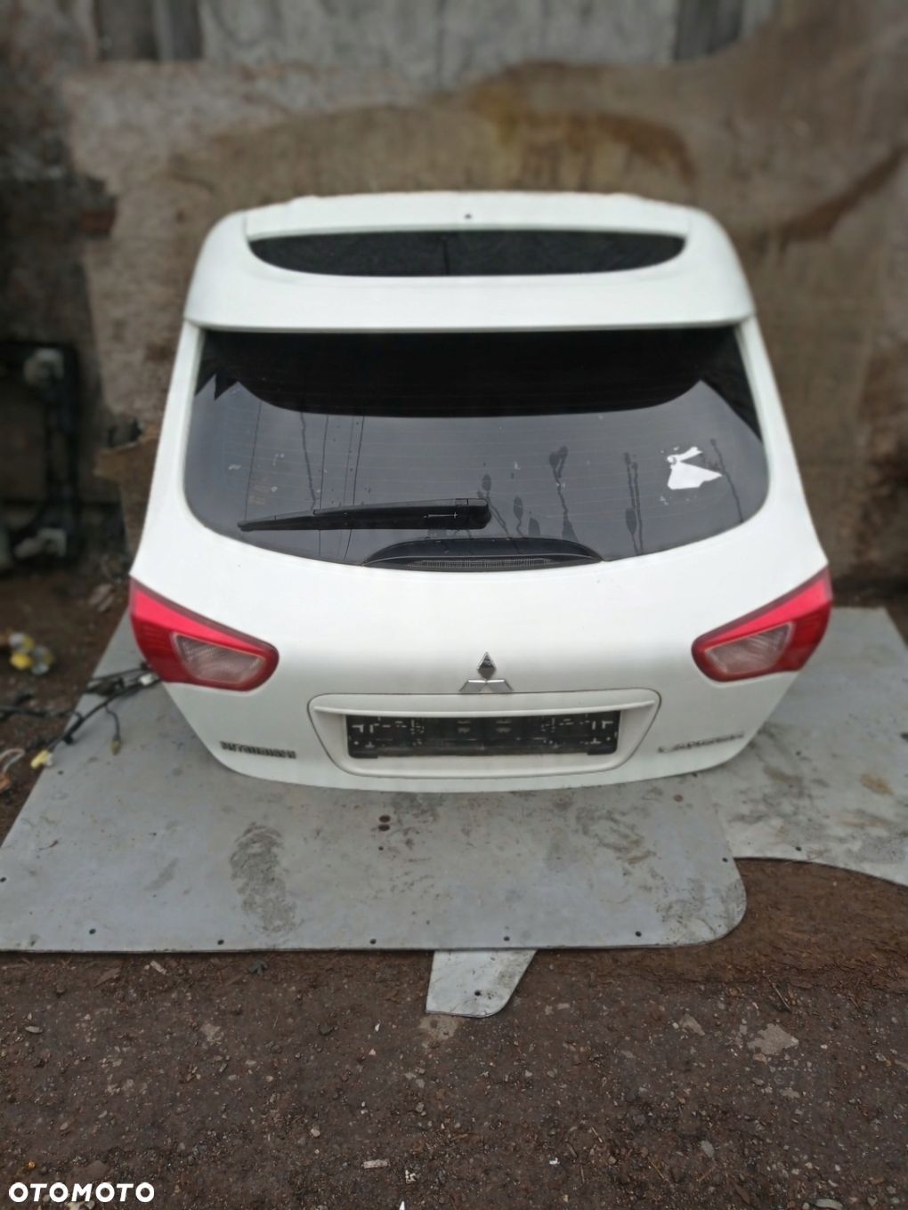 Klapa Tył Mitsubishi Lancer VIII X SPORTBACK 07- - 1