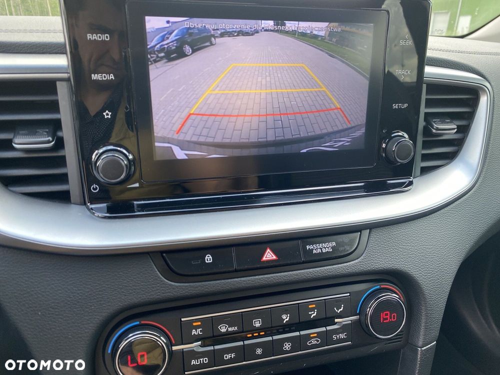 Kia XCeed - 25