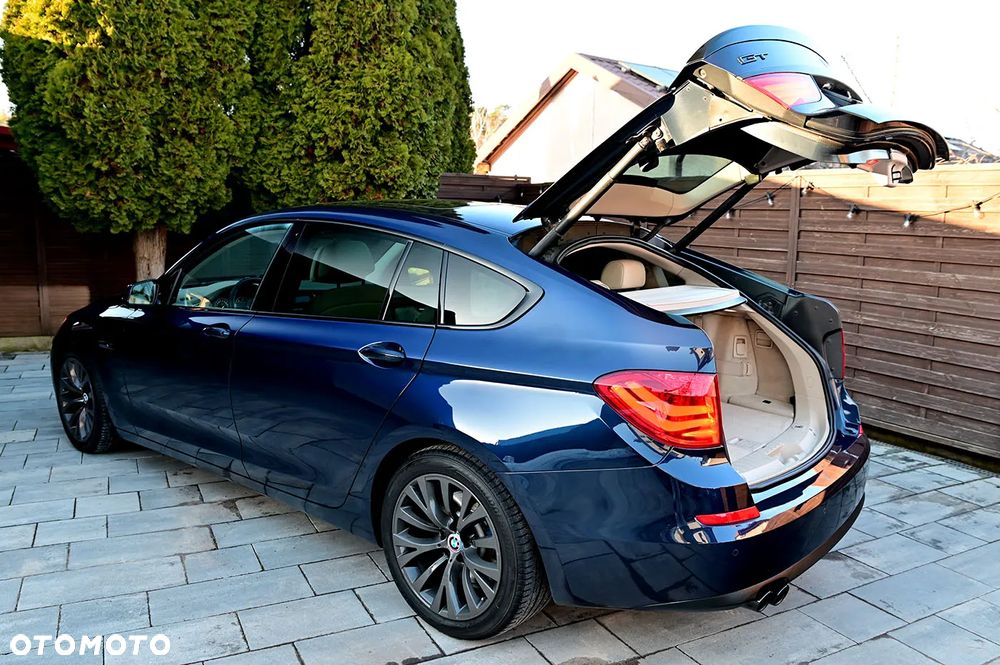 BMW Seria 5 530d xDrive - 14