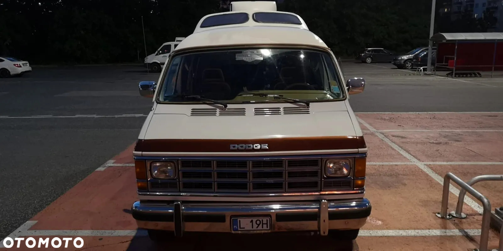 Dodge RAM - 8