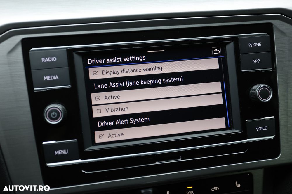 Volkswagen Passat 1.5 TSI ACT DSG Comfortline - 17